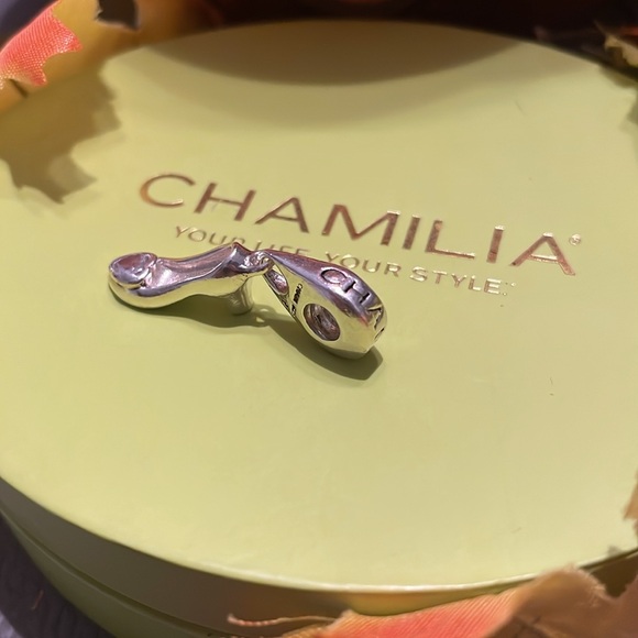 Chamilia Disney Cinderella Slipper Charm - Picture 3 of 3